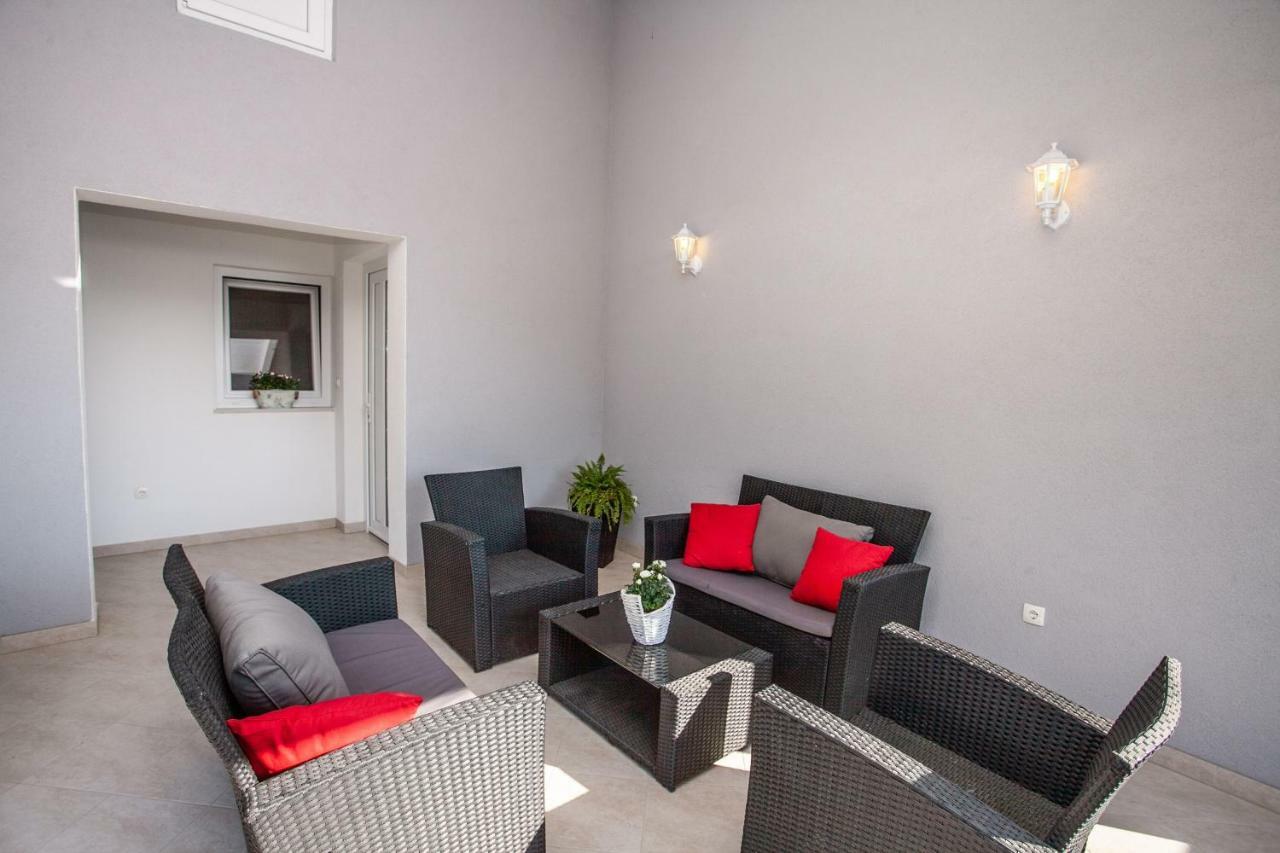 Luxury Sea View Apartment Jesenice  Kültér fotó